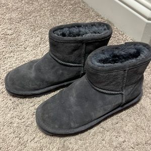 Bearpaw short boots